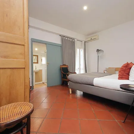 Pantheon 2 Bedrooms רומא