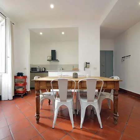 Pantheon 2 Bedrooms 아파트