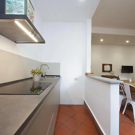Pantheon 2 Bedrooms 아파트 *