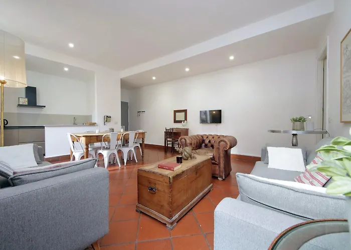 아파트 Pantheon 2 Bedrooms *
