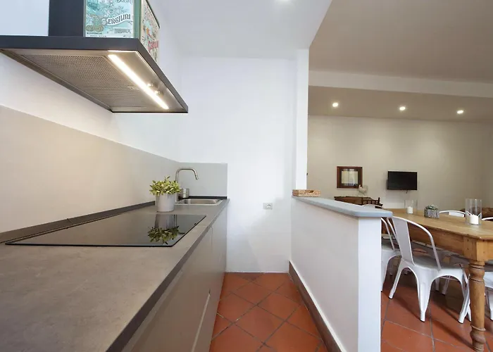Pantheon 2 Bedrooms 아파트 *